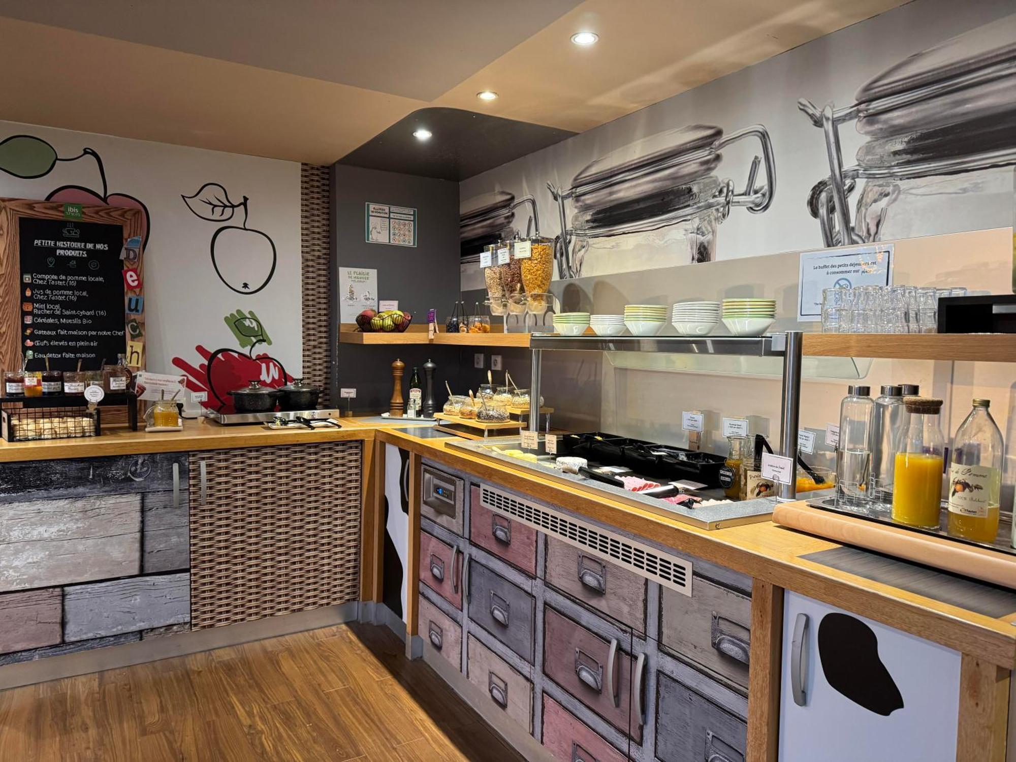 Champniers  Ibis Styles Angouleme Nord - Hotel Restaurant מראה חיצוני תמונה